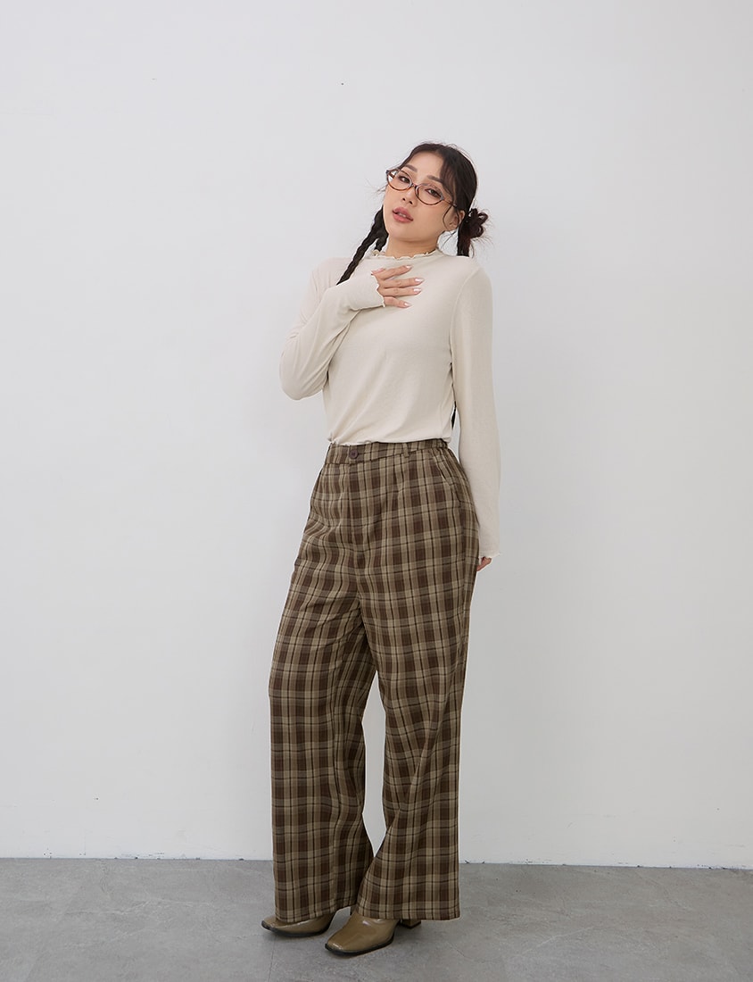 Classic Soft Ribbed Lettuce Edge Plus Size Top