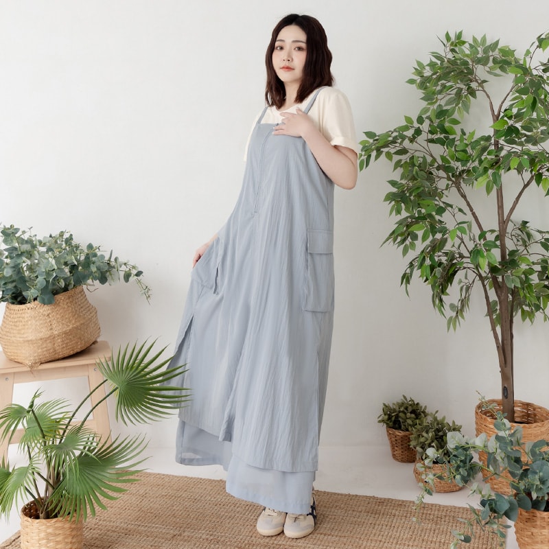 Multi-Layered Cargo Adjustable Strap Plus Size Maxi Dress