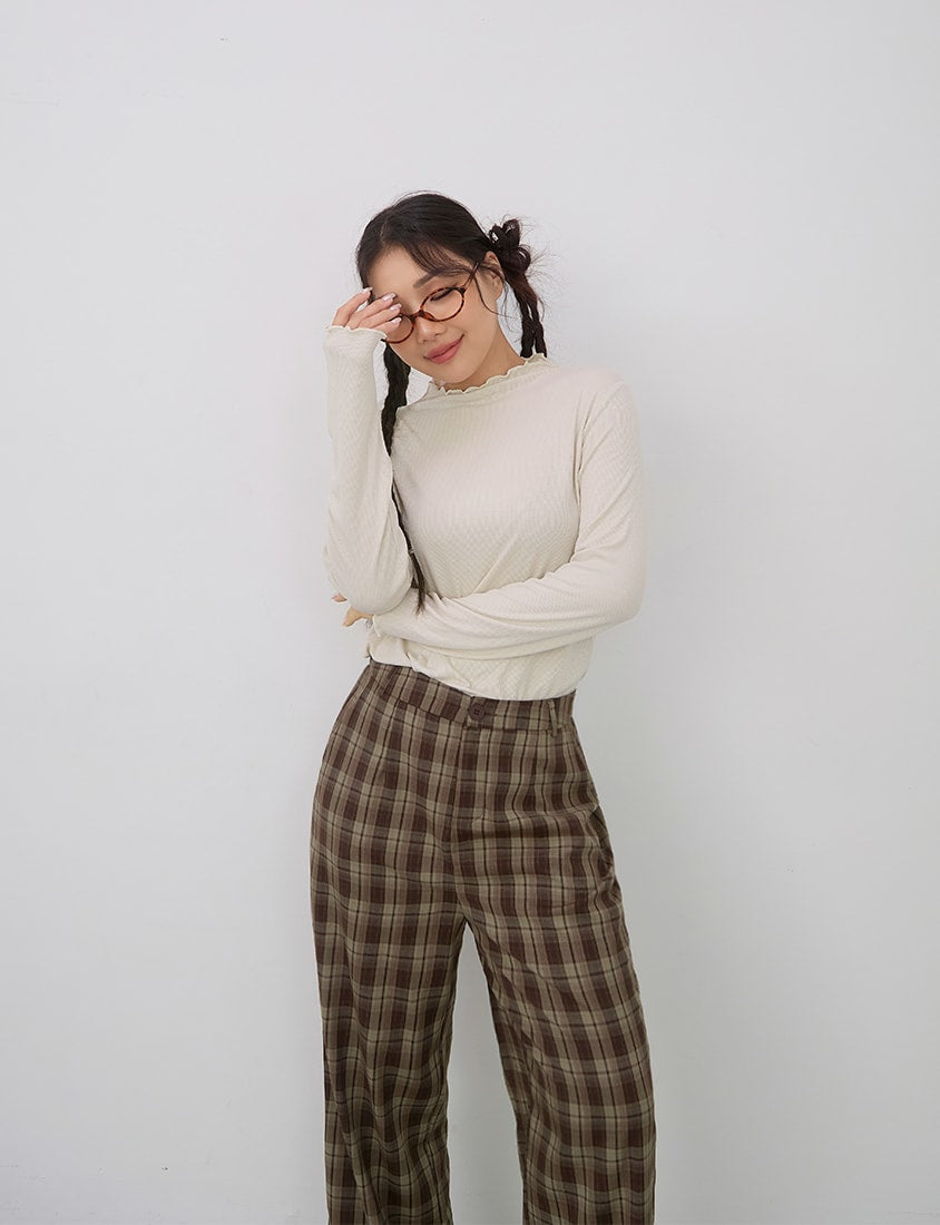 Classic Soft Ribbed Lettuce Edge Plus Size Top