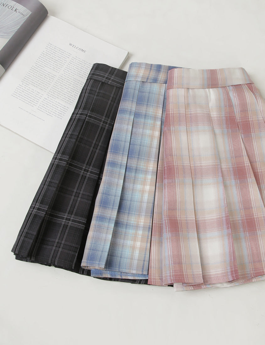 Korean Preppy Elastic Back Plaid Pleated Plus Size Mini Skirt (With Shorts)
