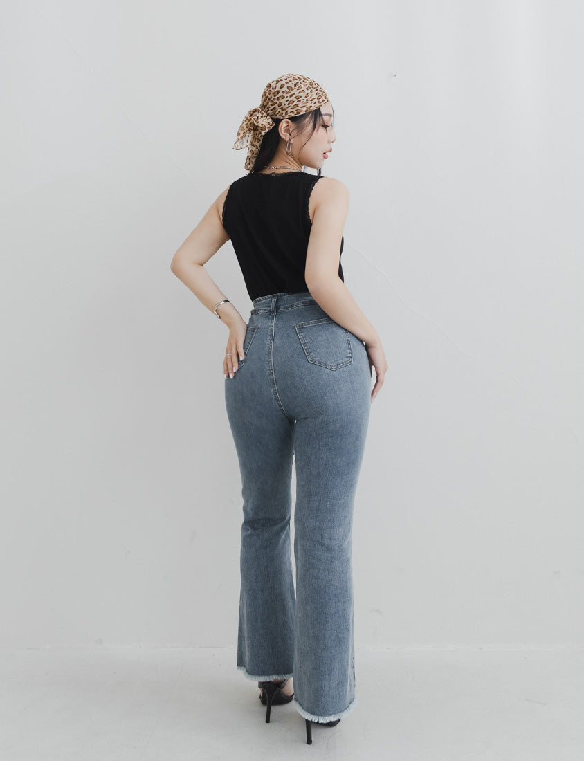 MUA! Ultra Slimming Stitch Stretchy Plus Size Flared Pants
