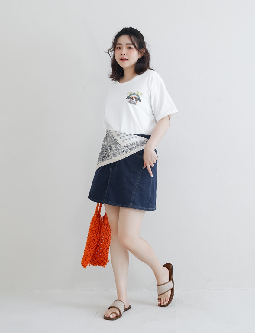 Summer Sunset Graphic Crewneck Plus Size Tee