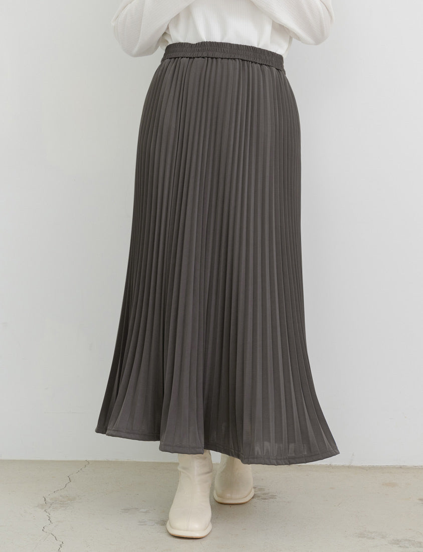 MISS. Fairy Pleated Elastic Waist Plus Size Maxi Skirt
