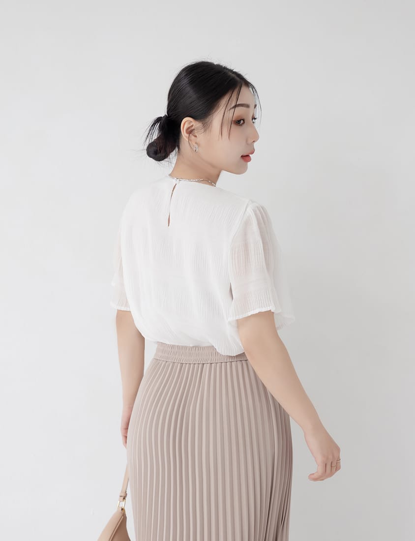 MISS. Korean Style Crinkled Plus Size Chiffon Top