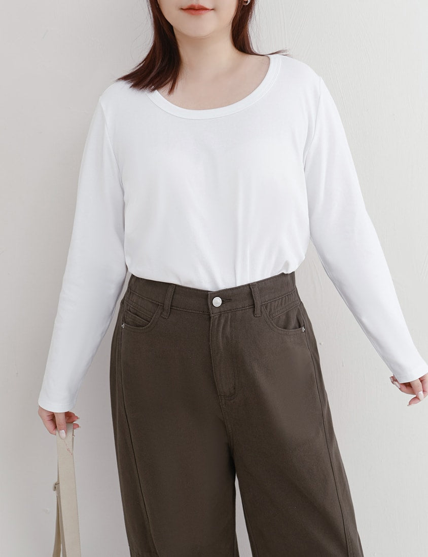 U-Neck Slim Fit Plus Size Long Sleeve Tee