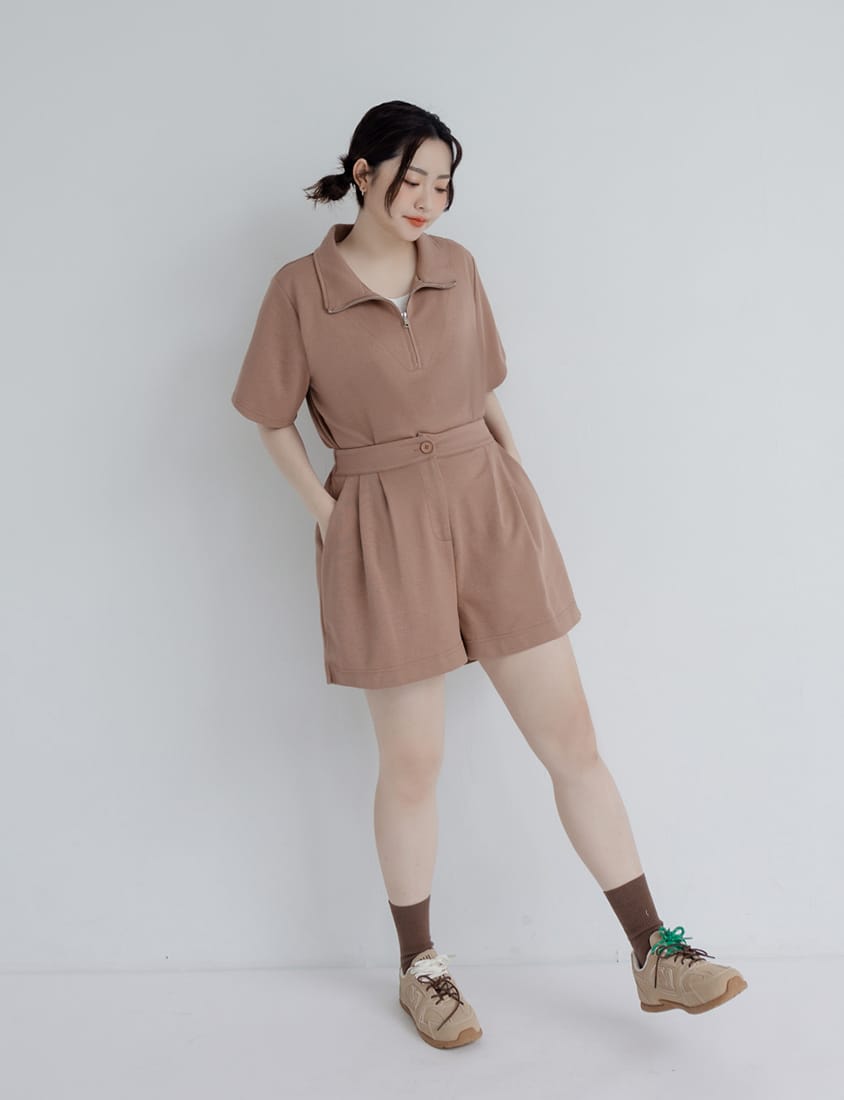 Summer Pleated Back Elastic Waist Plus Size Shorts