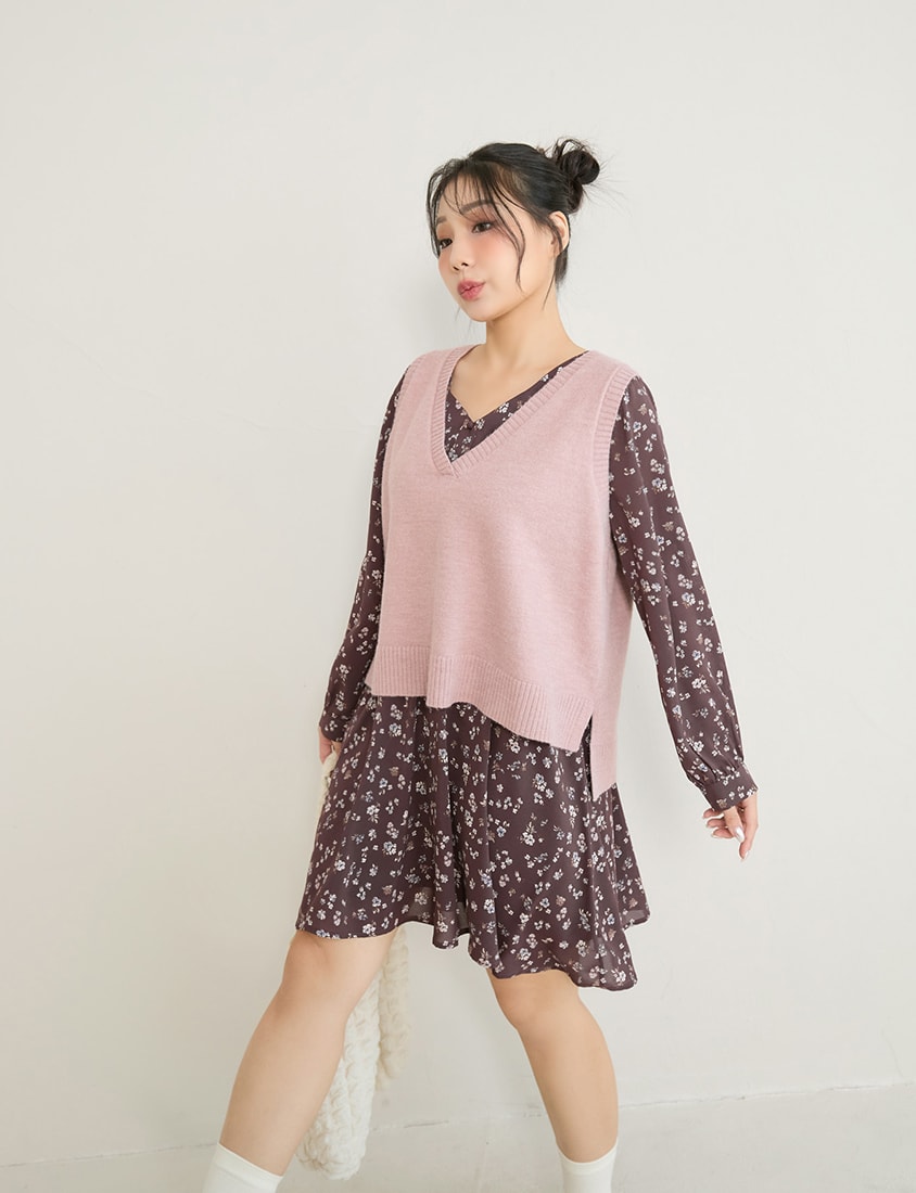 Versatile Multicolor V-Neck Cropped Plus Size Knit Vest