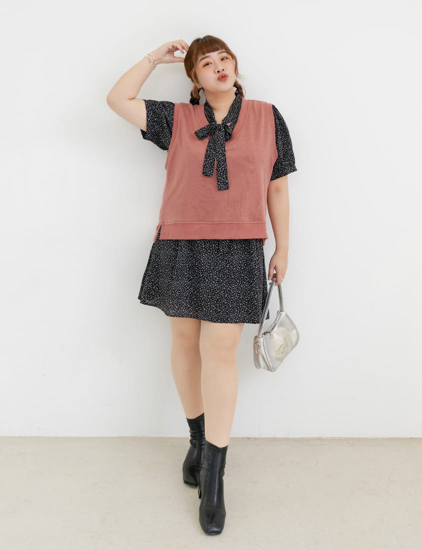 Sweet Versatile V-Neck Cotton Side Slit Plus Size Vest