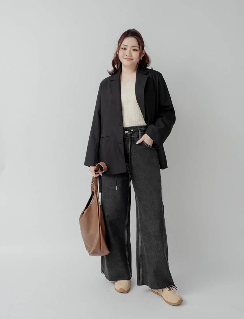 Minimal Versatile Plus Size Tailored Blazer