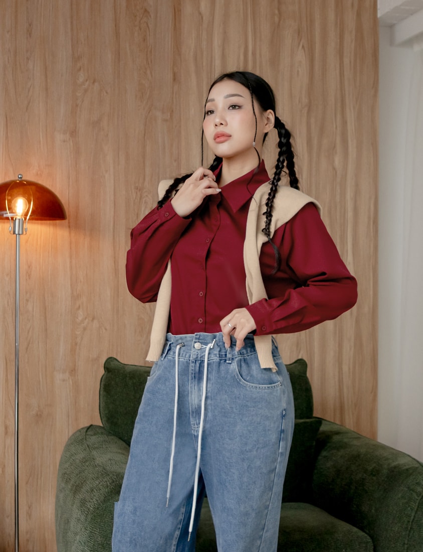 Versatile Multi-Color Knit Shawl