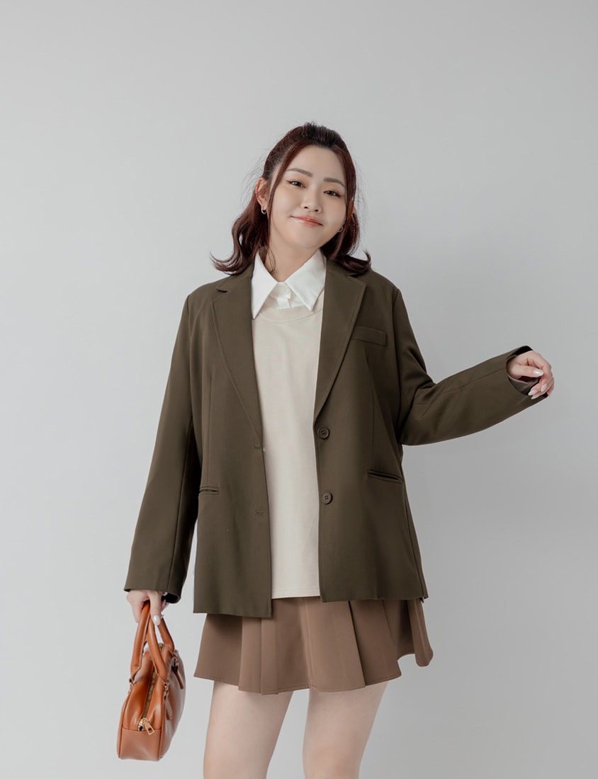 Minimal Versatile Plus Size Tailored Blazer