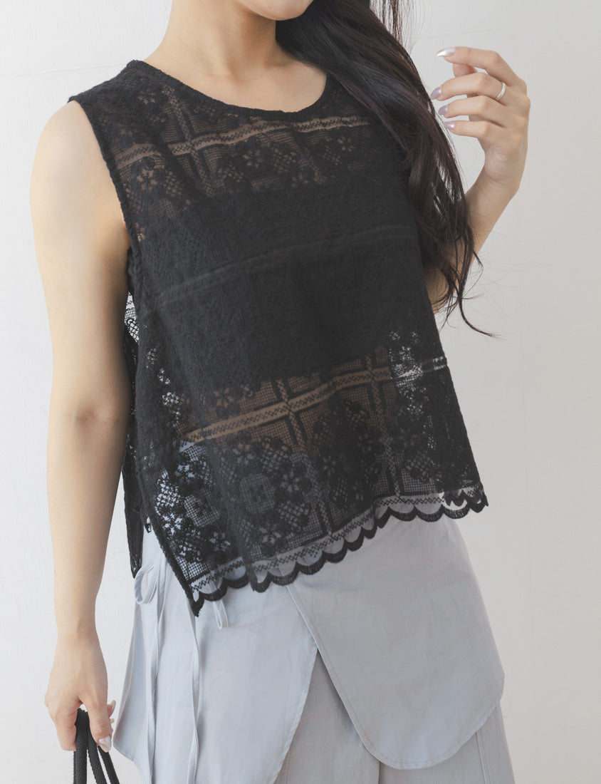 Crochet Lace Side-Tie Crew Neck Plus Size Tank Top