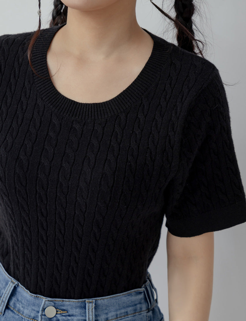 Crewneck Cable Knit Short Sleeve Top