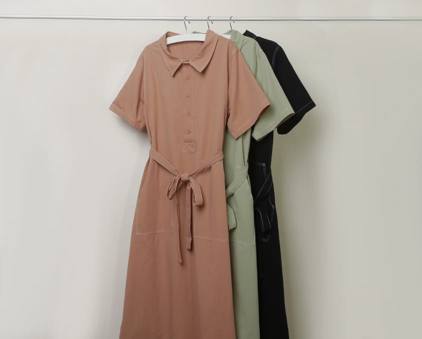 Color-Block Stitching Collar Twill Plus Size Maxi Dress (with Waist Tie)