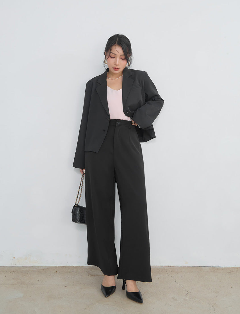 MISS. Pear-Shaped Friendly! Perfect Fit Wrinkle Resistant Straight Cut Trousers