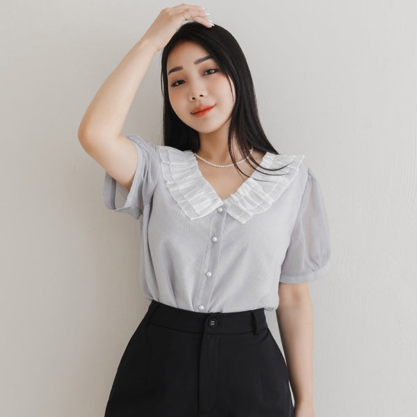 MISS. Romantic Contrast Pearl Buttons Ruffle Plus Size Blouse