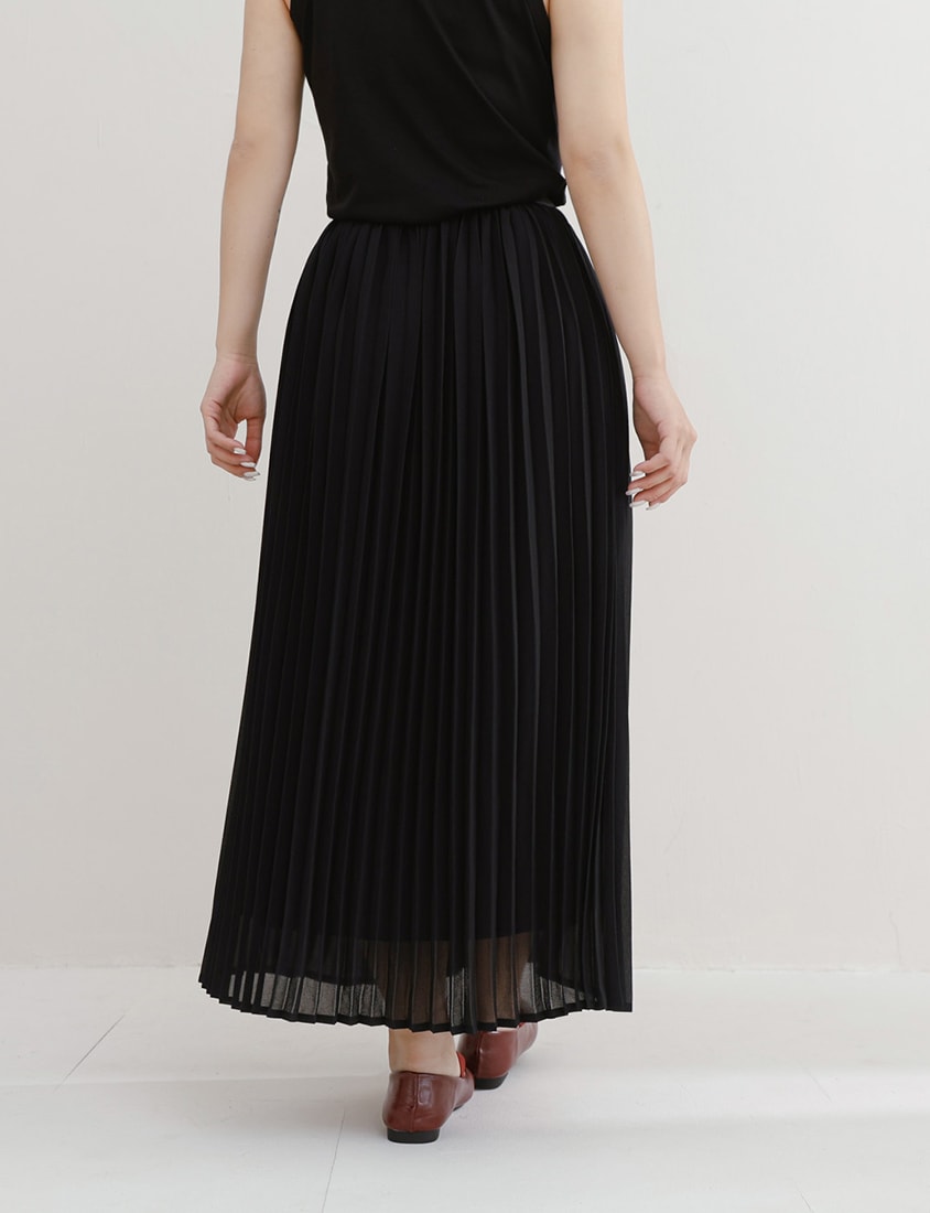 MISS. Elegant Fine-Pleated Double Layer Sheer Plus Size Maxi Skirt