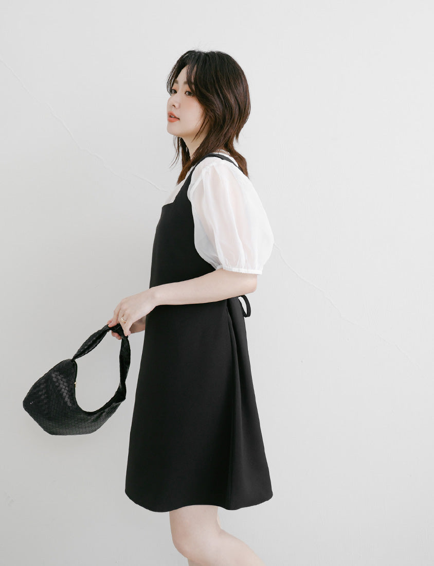 MISS. Sheer Textured Round Neck Puff-Sleeve Plus Size Blouse