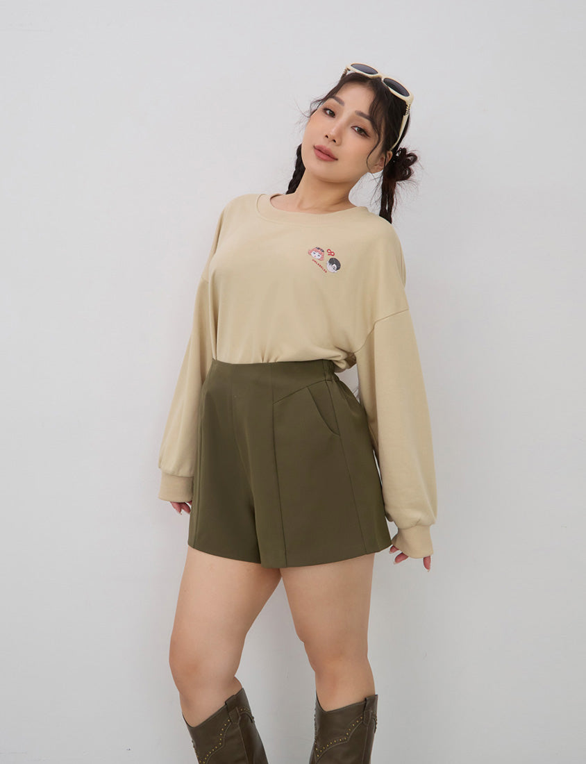 Versatile Center Stitch Plus Size Tailored Shorts