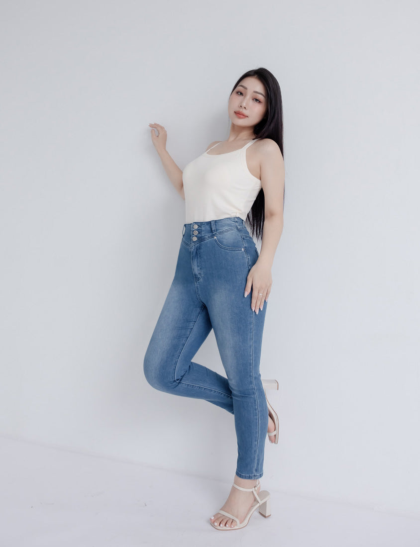 U-Neck Ribbed Shoulder Cut Plus Size BRATOP (with Padding)