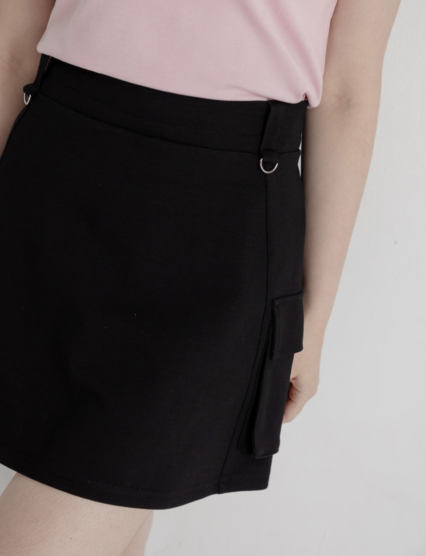 Space Cotton Utility Cargo Pocket Plus Size Mini Skirt (With Inner Pants)