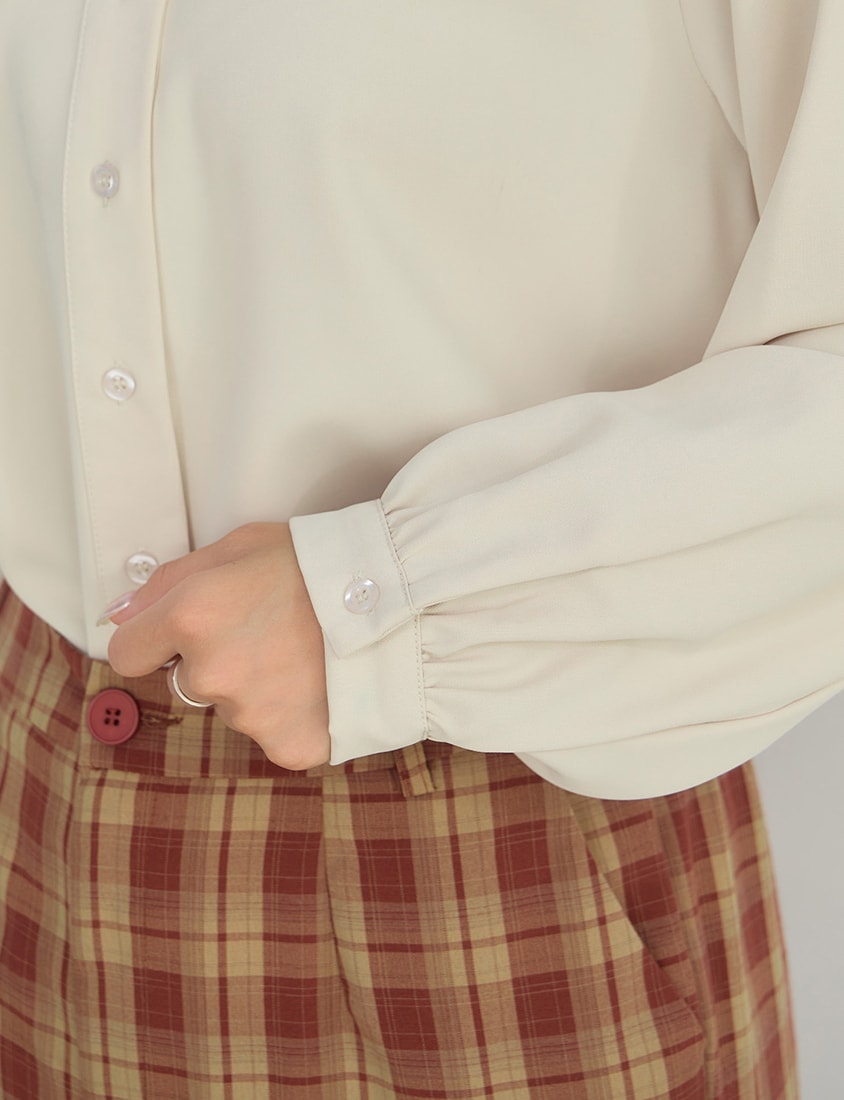 Contrast Embroidered Oversized Collar Plus Size Long Sleeve Shirt