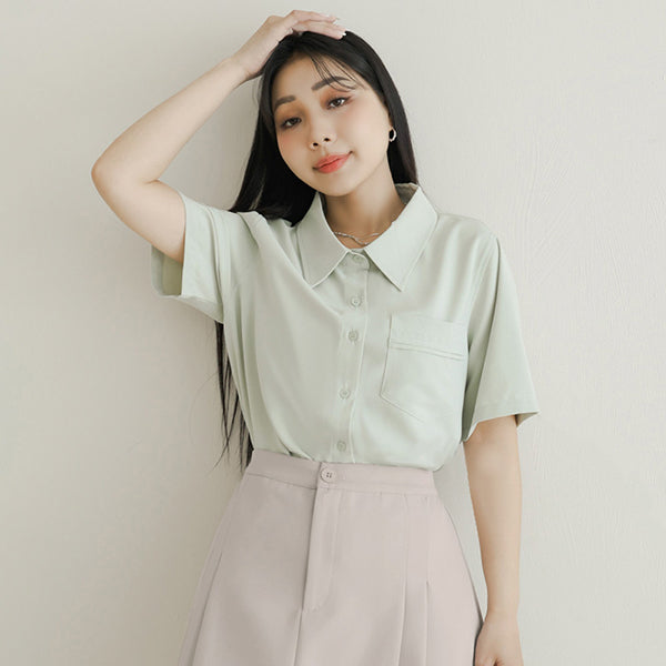 MISS. Lightweight Cooling Pleated Pocket Plus Size Short Sleeve Shirt