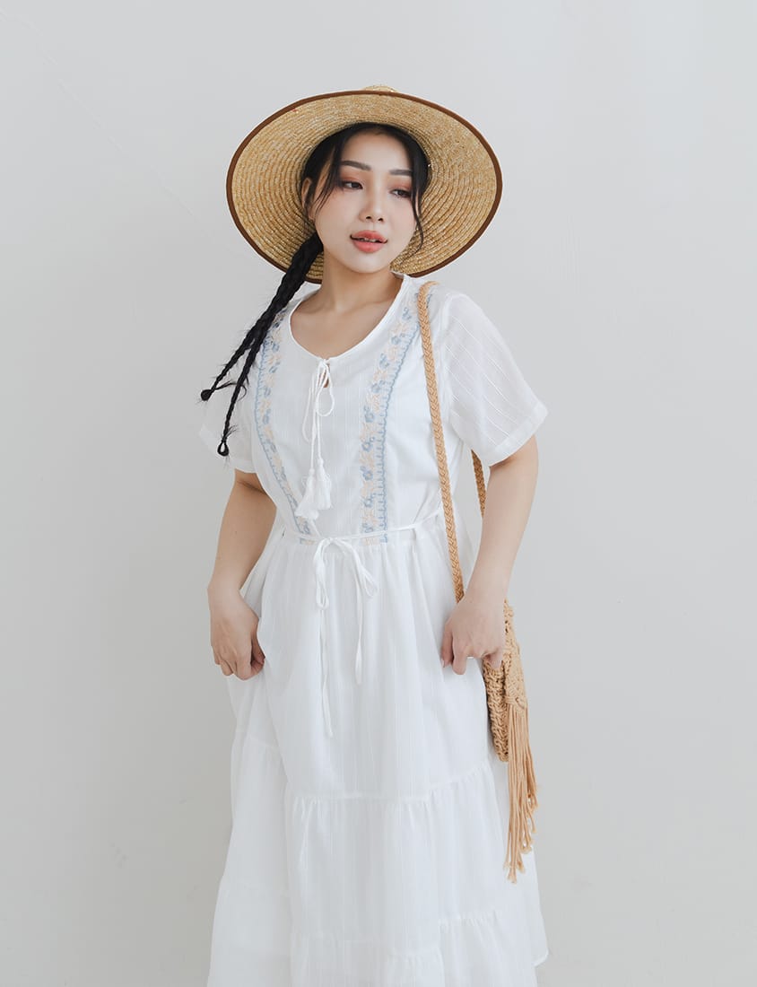 Boho Jacquard Embroidered Plus-Size Maxi Dress (with Waist Tie)