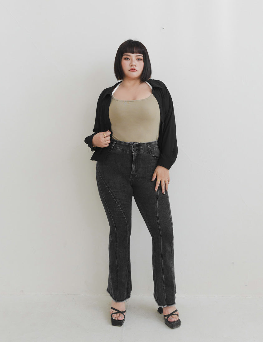 MUA! Ultra Slimming Stitch Stretchy Plus Size Flared Pants