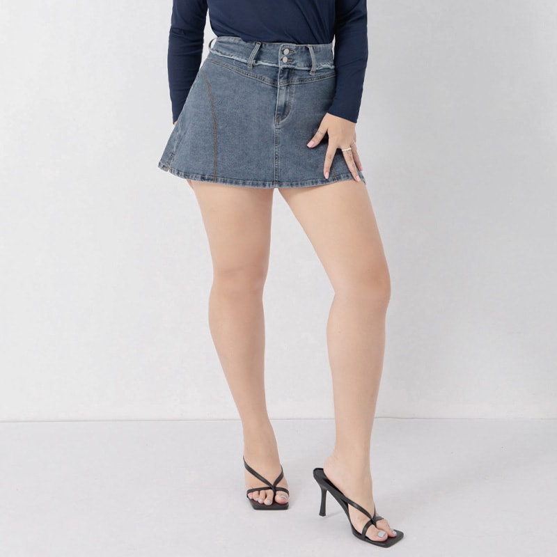 MUA! Frayed Waist Plus Size Denim Skort (With Inner Pants)