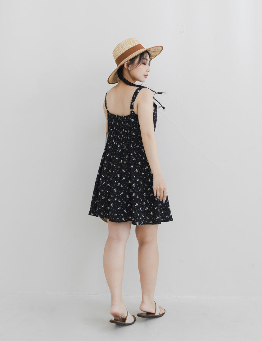 Adjustable Pearl Button Floral Plus-Size Mini Dress