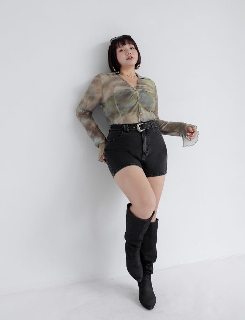 MUA! Sexy Statement Wash Plus Size Denim Shorts (With Belt)
