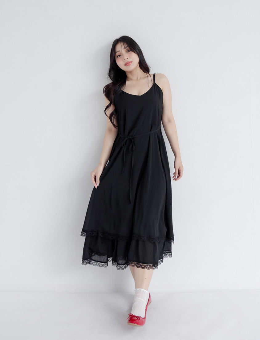 Elegant Layered Lace Tie Plus Size Dress
