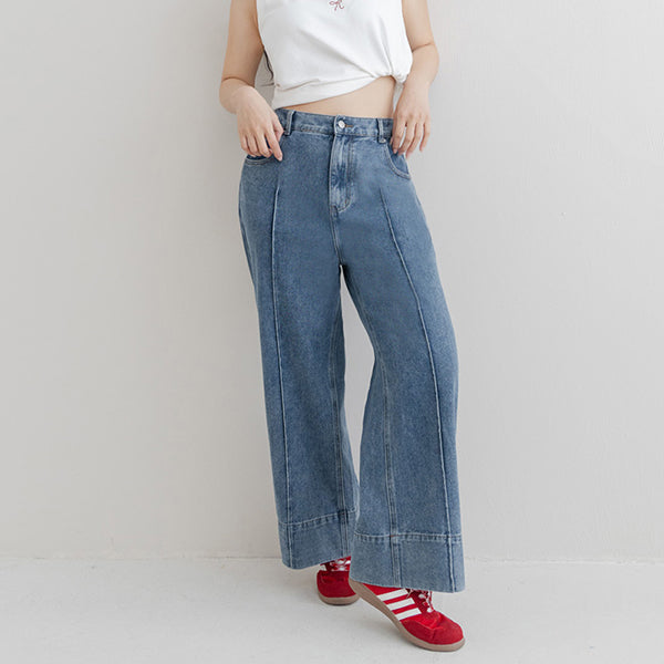 3D Seamed Plus Size Wide Straight Leg Jeans