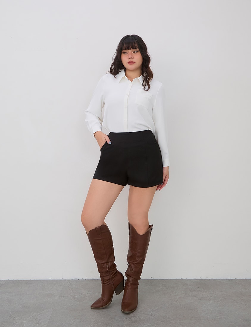 Versatile Center Stitch Plus Size Tailored Shorts