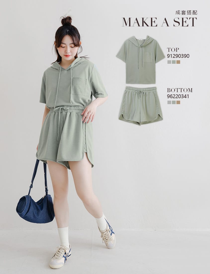 Reverse Square Pocket Plus Size Hooded Top