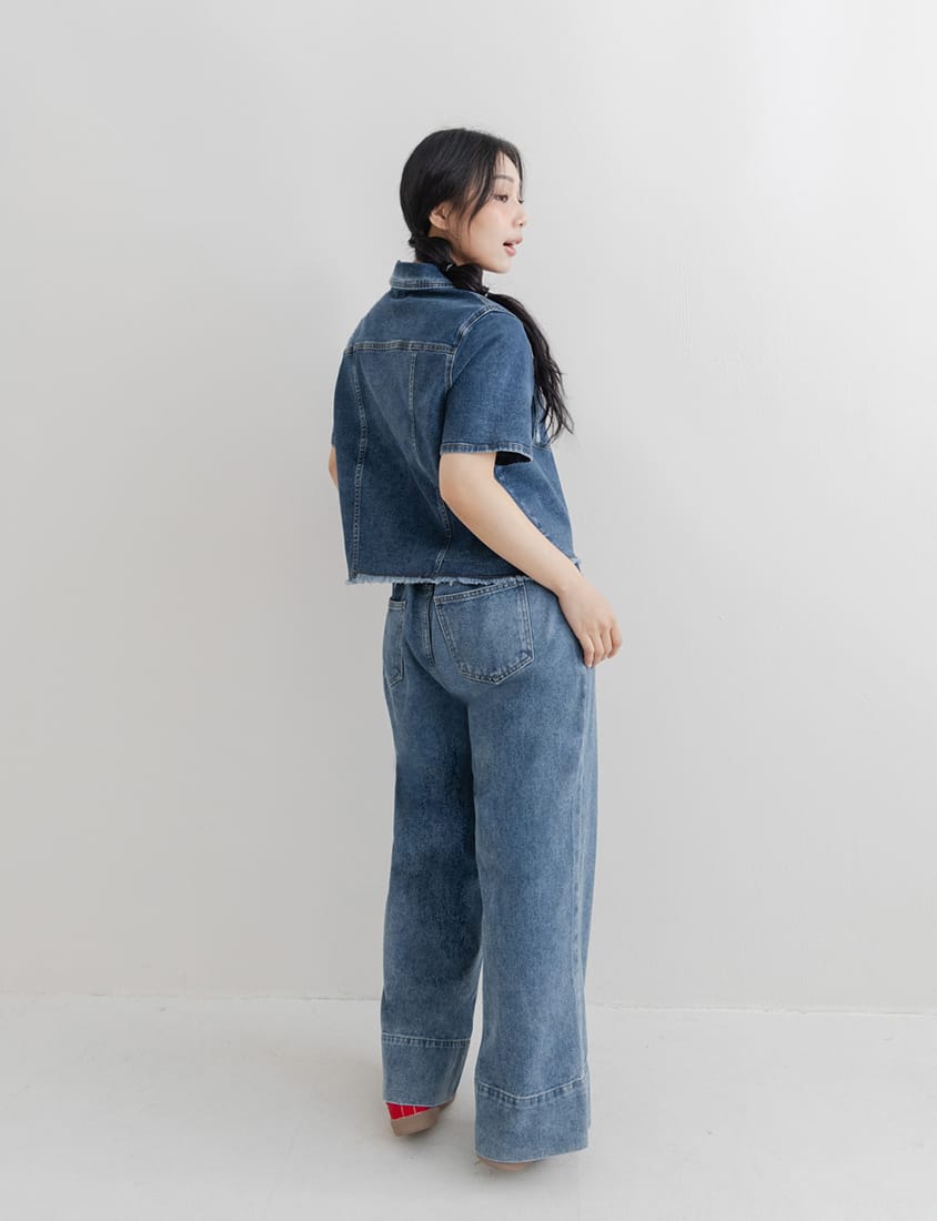 3D Seamed Plus Size Wide Straight Leg Jeans