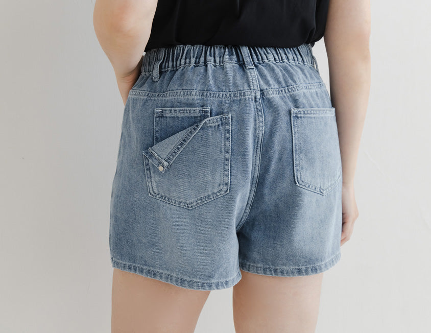 Curved Stitch A-Line Plus Size Skort