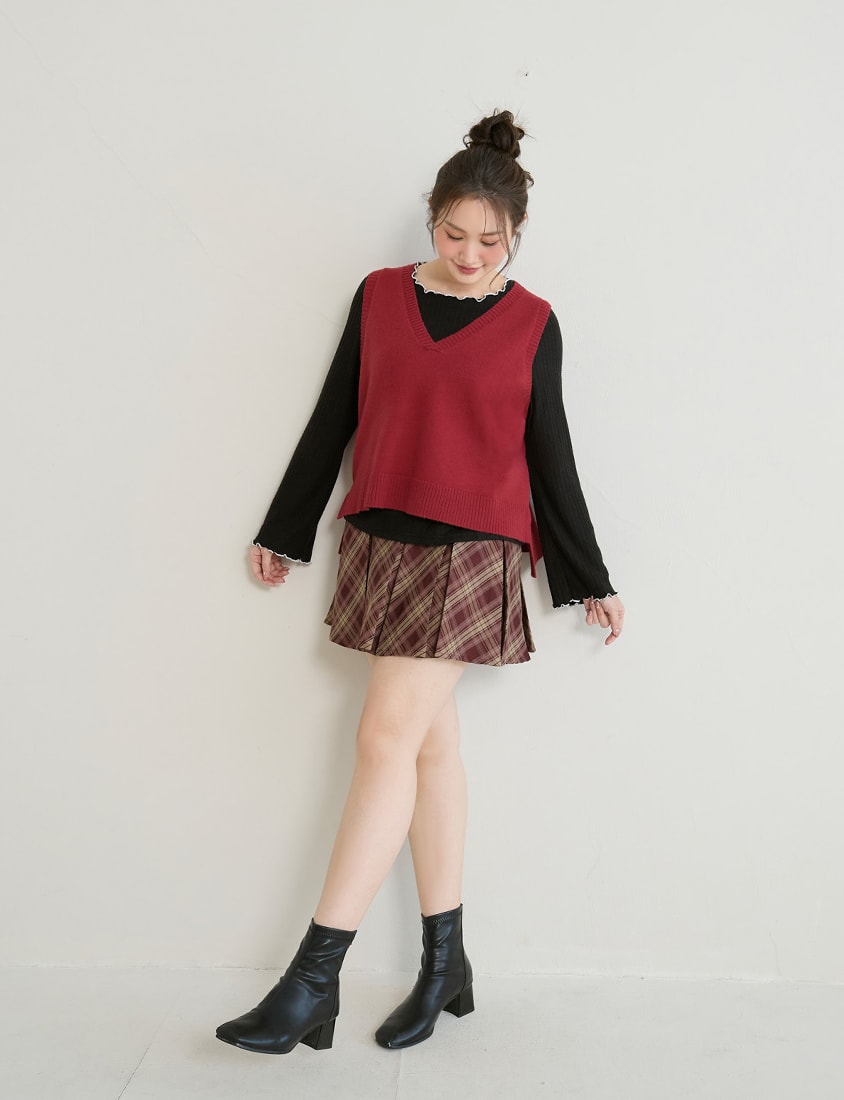 Versatile Multicolor V-Neck Cropped Plus Size Knit Vest