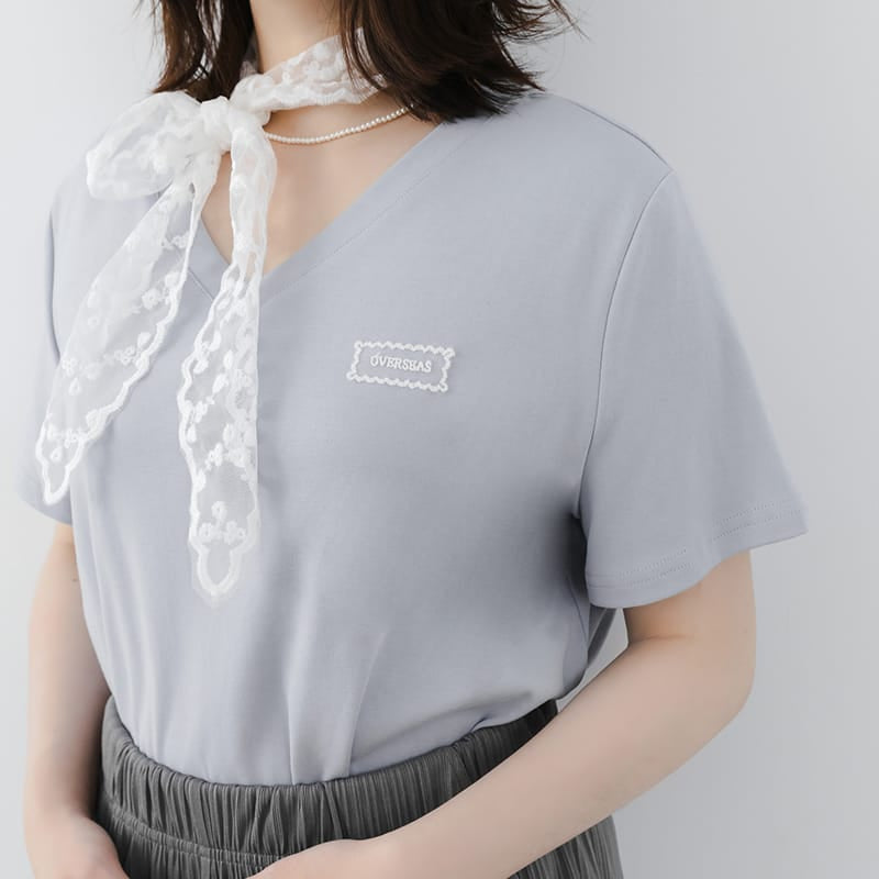 MISS. Cooling V-Neck Lace Plus Size Embroidered Tee (with Scarf)