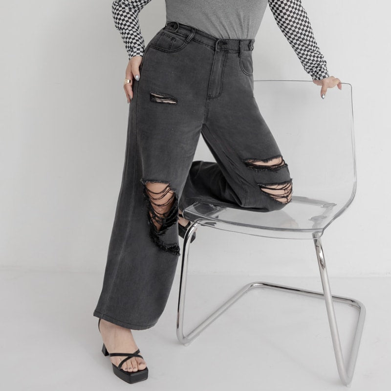 MUA! Lyocell Distressed Plus Size Wide Leg Jeans