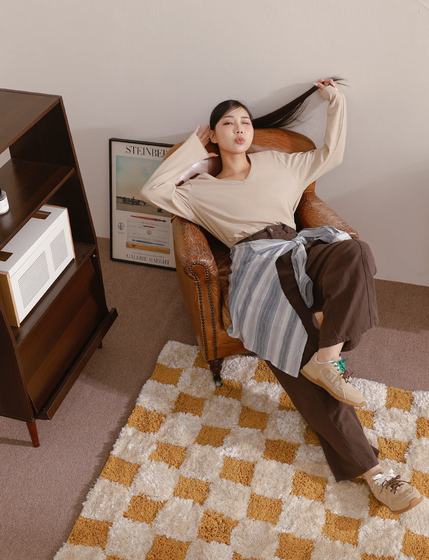 V-Neck Slim Fit Plus Size Long Sleeve Tee