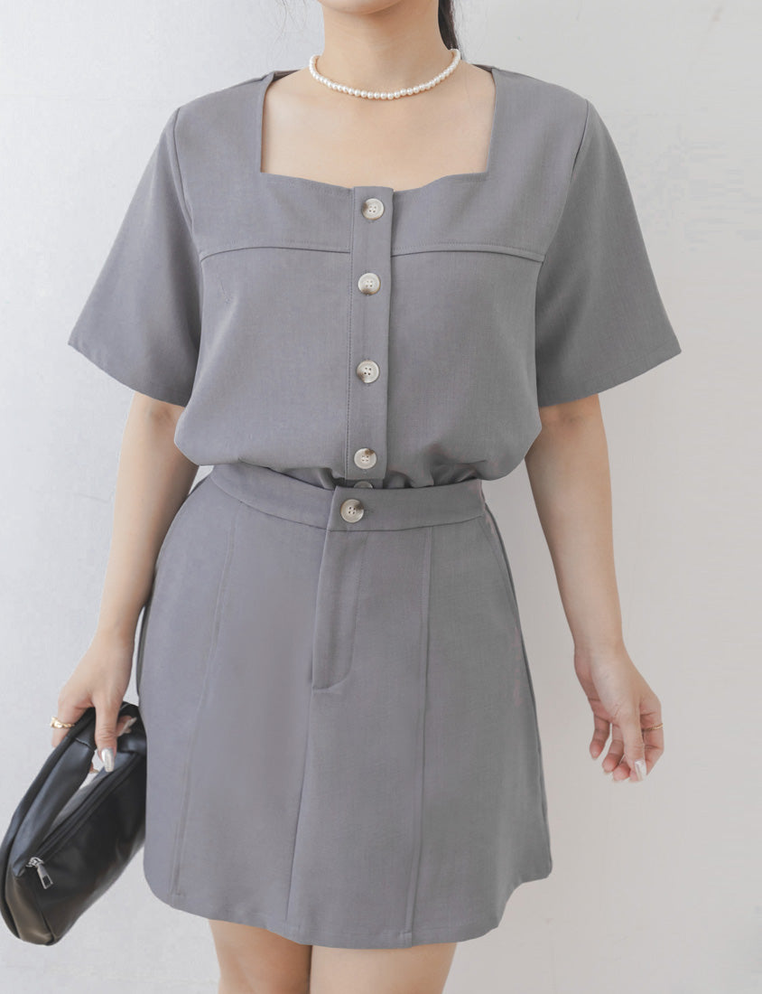 MISS. Korean Contrast Stitch Twill Back-Elastic Plus Size Mini Skirt