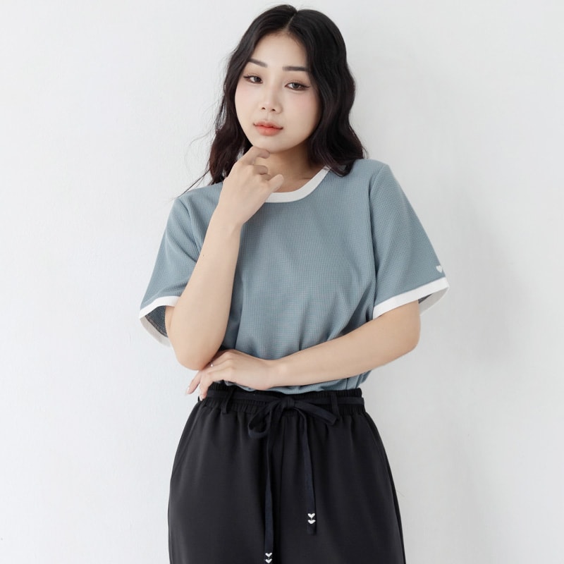 Colorblock Waffle Heart Embroidery Plus Size Top