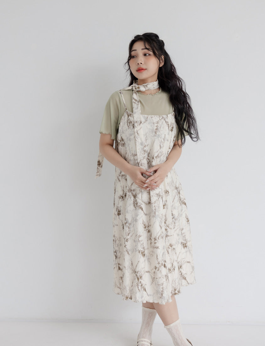MISS. Wavy Textured Adjustable Strap Plus Size Dress (with Belt)