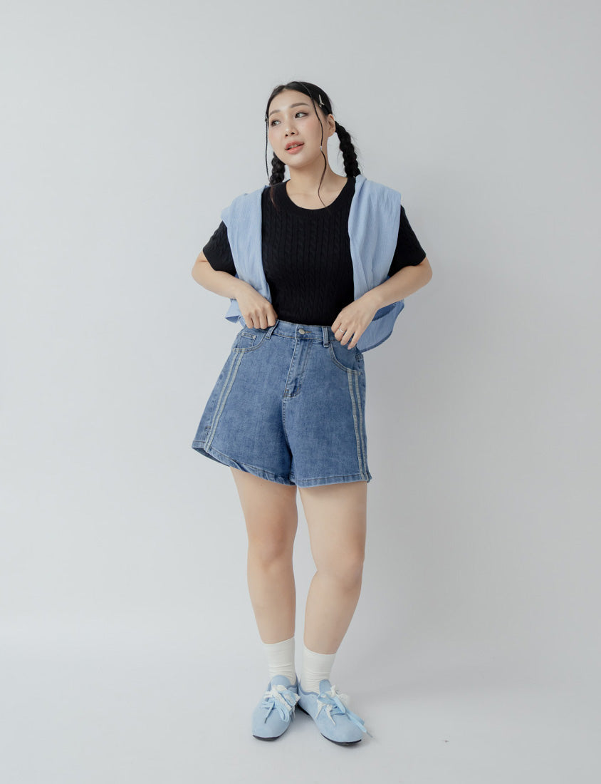 Crewneck Cable Knit Short Sleeve Top