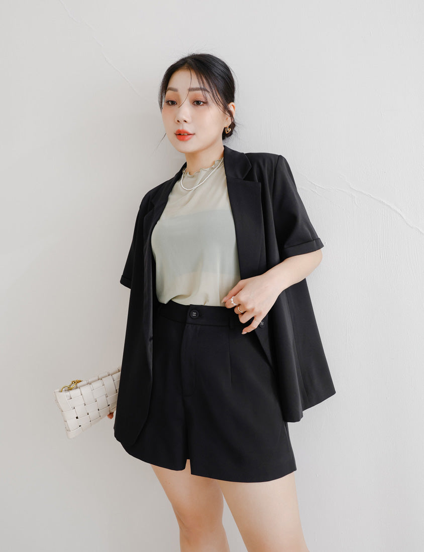 MISS. Elegant Back Elastic Waist Plus Size Tailored Shorts