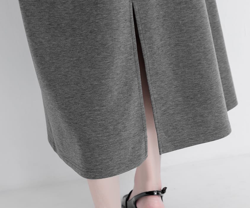 Miss. Space Cotton Back-Slit Plus Size Maxi Skirt