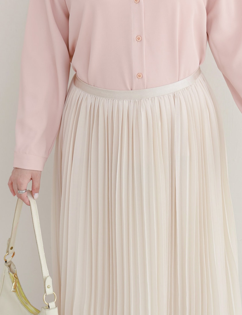 MISS. Elegant Fine-Pleated Double Layer Sheer Plus Size Maxi Skirt