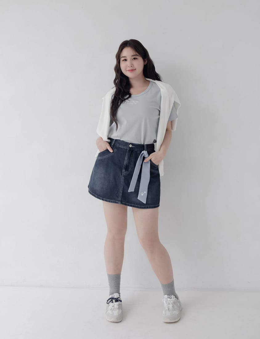 Mei-Mei Charity Slogan Plus Size Embroidered Tee